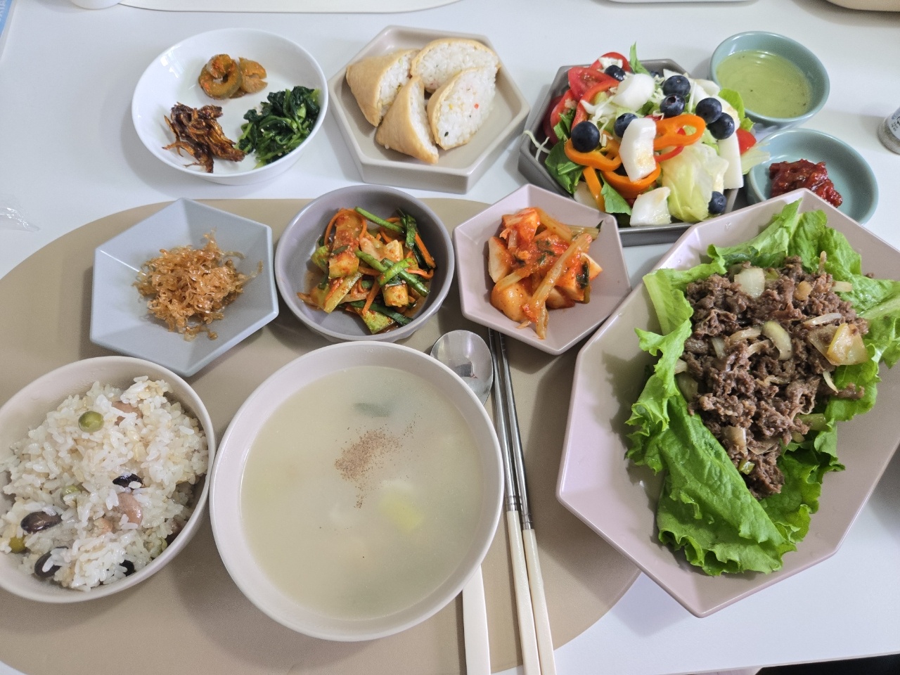 3068471123_3F1asMdC_4d8f33897e38499d3084e71b57a3ad621f983a01.jpg 이미지크게보기